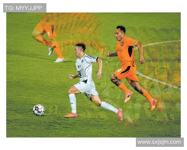 郭达在绿茵场上展现足球风采与激情的精彩瞬间